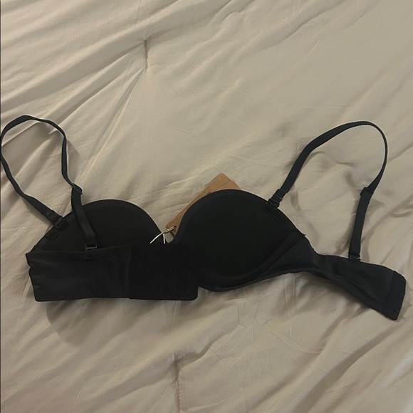 SKIMS Ultimate Strapless Push Up Bra NWT - Picture 5 of 10